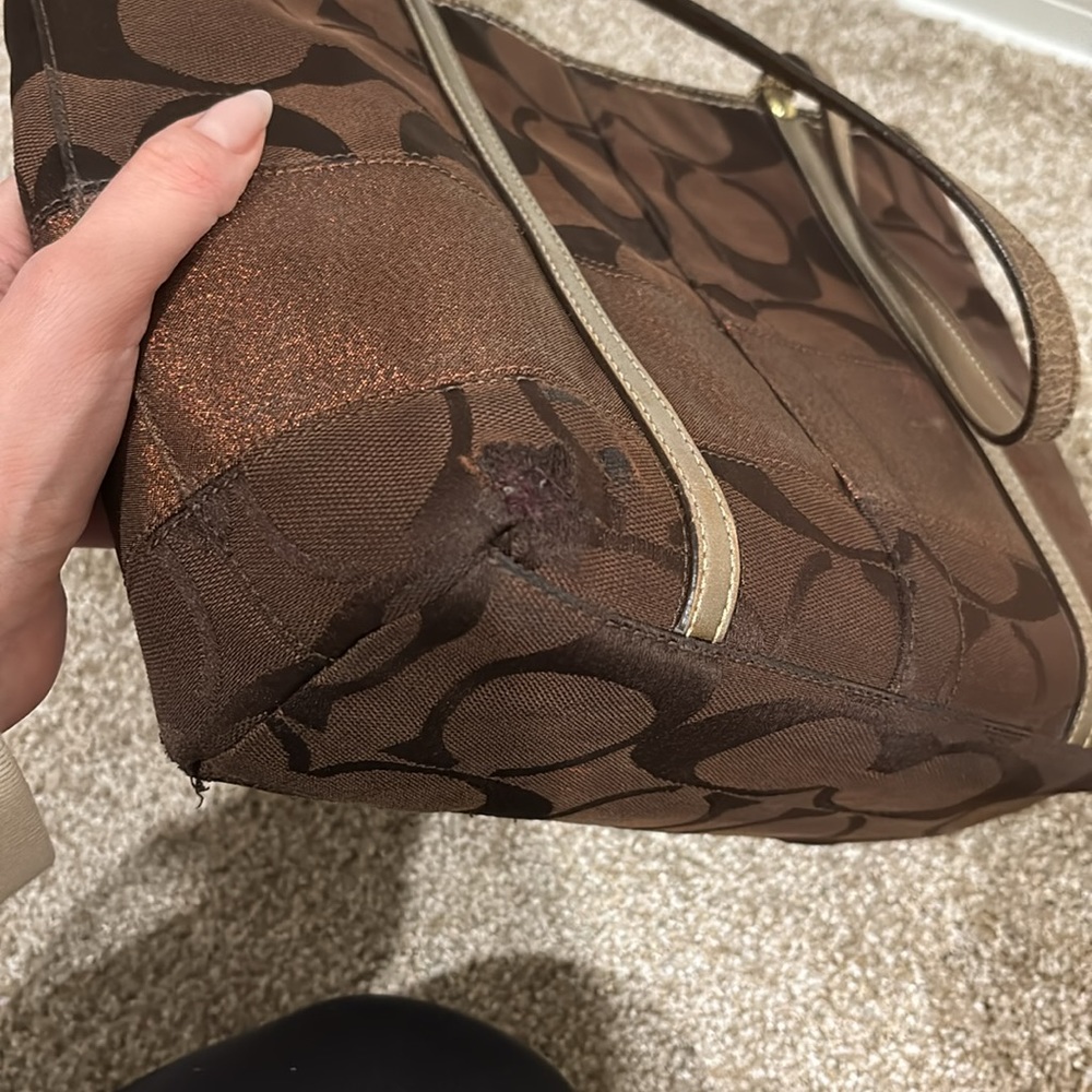 Coach Tote - Picture 4 of 9